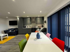 Wave Song - Hornsea Town House with Sea Views and Balconies